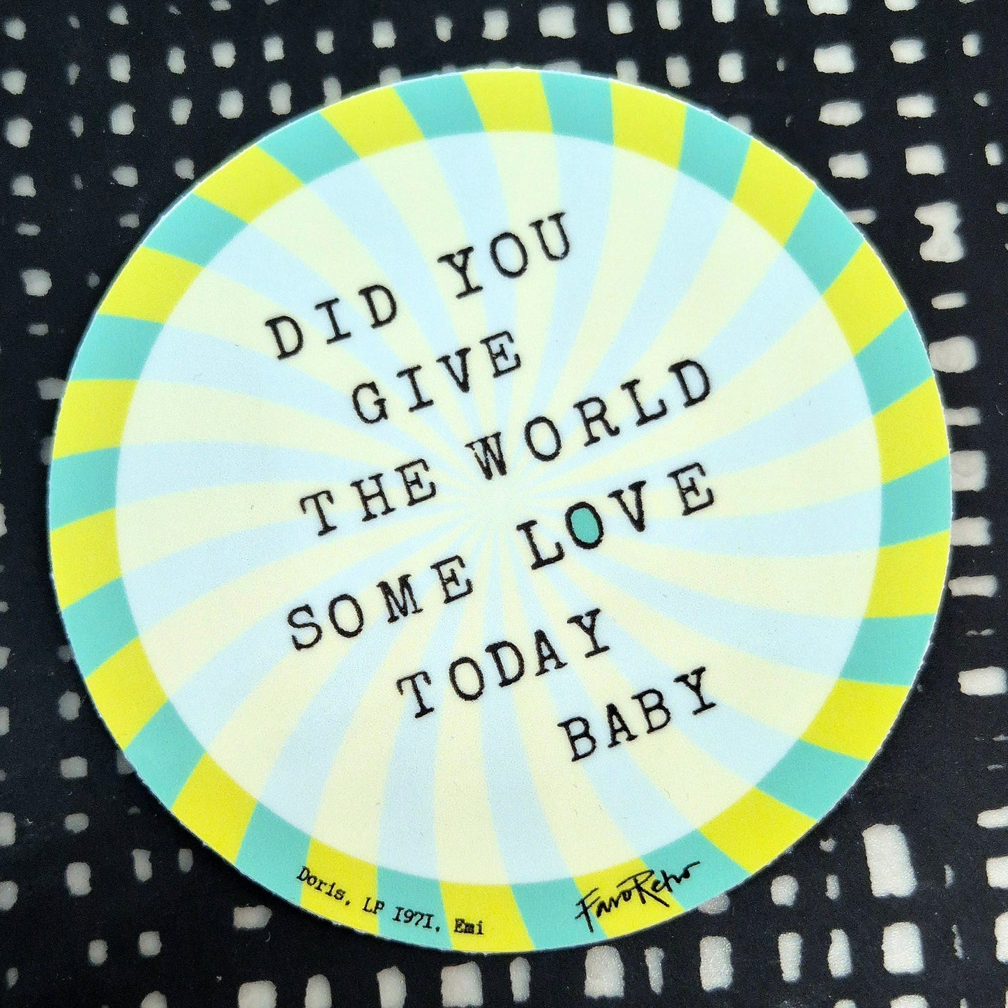 STICKER - GIVE THE WORLD SOME LOVE - GRÖN